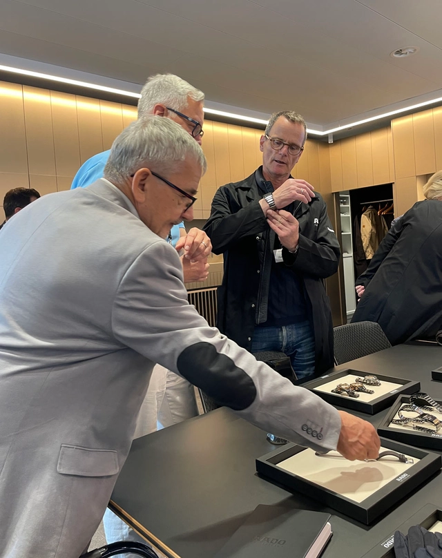WatchTime-Uhrenreise Schweiz 2025: Uhrenpräsentation bei Rado WatchTime-Uhrenreise Schweiz 2025: Uhrenpräsentation bei Rado