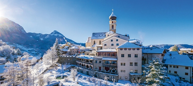 Destinationen_SeiserAlm_Bild4_C-HotelTurm.jpg