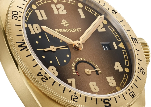 Detail vom Zifferblatt der Bremont Terra Nova Aluminiumbronze 