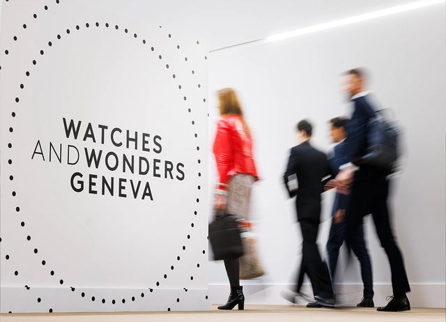 Besucher bei der Watches and Wonders 2024