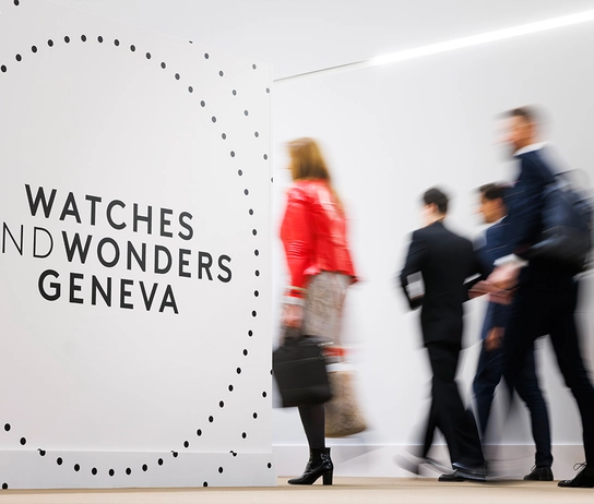 Besucher bei der Watches and Wonders 2024