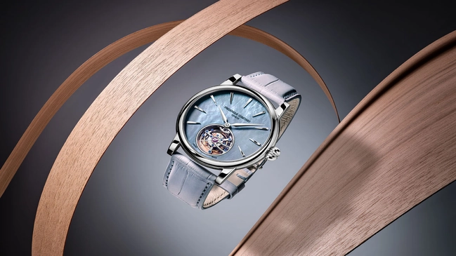 Frederique Constant Classic Tourbillon Manufacture mit hellblauem Perlmuttzifferblatt 