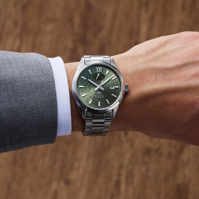 Orient Star M34 F8 Date Models Limited Edition , Uhr mit grünem Zifferblatt