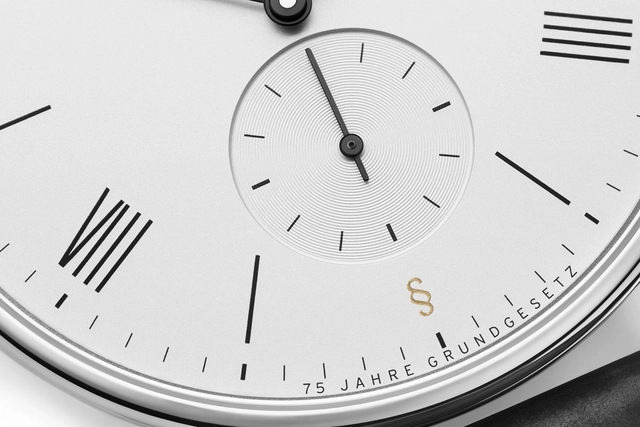 Nomos Glashütte: Limited Edition Ludwig – 75 Jahre Grundgesetz 