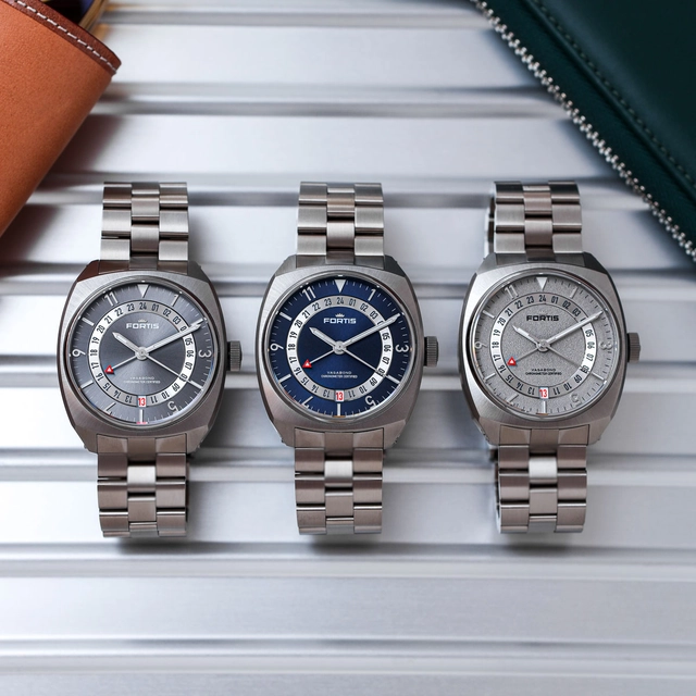 Fortis-Vagabond-3-Modelle-Foto-Watchlounge.jpg Fortis V-40 Vagabond Urban Shadow, Blue Dusk, Stormy Gray