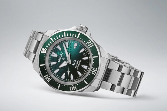 Seiko_Automatic_Divers_Samurai_PADI_Special_Edition_SRPL53K1_liegend Seiko Automatic Diver‘s „Samurai“ Padi Special Edition SRPL53K1, liegend