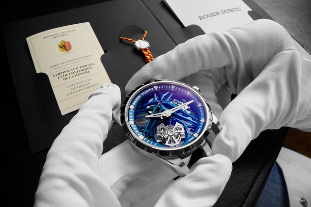 Roger-Dubuis-Uhr und Genfer-Siegel-Zertifikat Roger-Dubuis-Uhr und Genfer-Siegel-Zertifikat