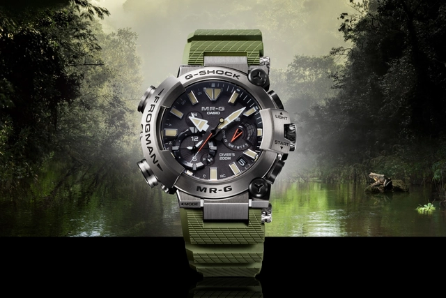 02_G-Shock.jpg Gesamtansicht der G-Shock Frogman Uhr von Casio