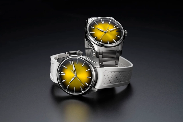 H-MoserPioneer_CentreSeconds_ST_Sunny-Side_Up-Duo.jpg H. Moser & Cie.: Pioneer Centre Seconds Sunny-Side Up Duo