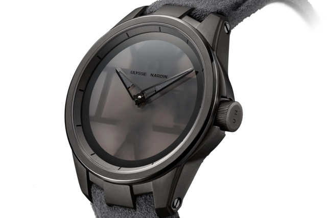 Ulysse_Nardin_Blast_Amoureux_Peintre, Seitenansicht