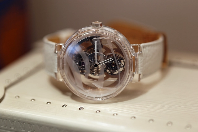 Louis Vuitton Tambour Moon Flying Tourbillon Sapphire Frank Gehry