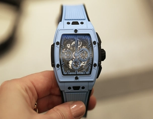 Hublot Spirit of Big Bang Chronograph, Keramikuhr in Himmelblau