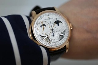 Hands-on Jaeger-LeCoultre Duometre Chronograph Moon