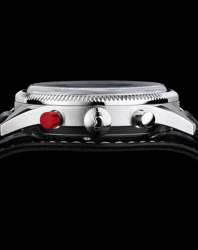 Hanhart – 417 ES Heritage Flyback, Seitansicht des roten Drückers