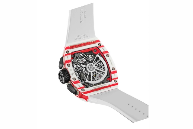03_rm_72_01_3_4_back_bb_net.jpg Rückseite der Richard Mille RM 72-01 „Charles Leclerc“