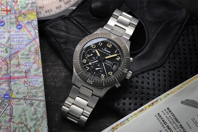 Sinn Spezialuhren Fliegerchronograph Modell 156.1 E