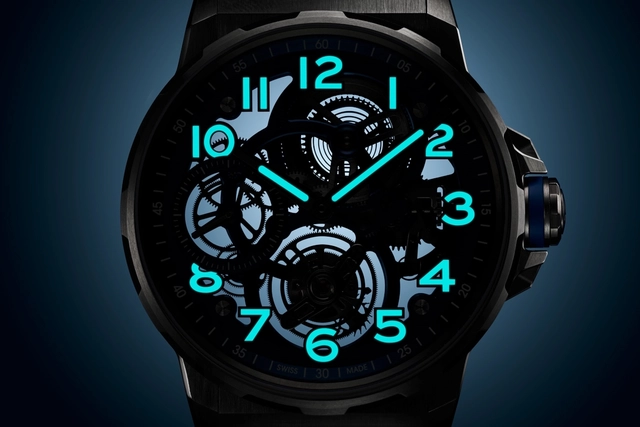 zifferblatt mit superluminova der Angelus Flying Tourbillon Titanium