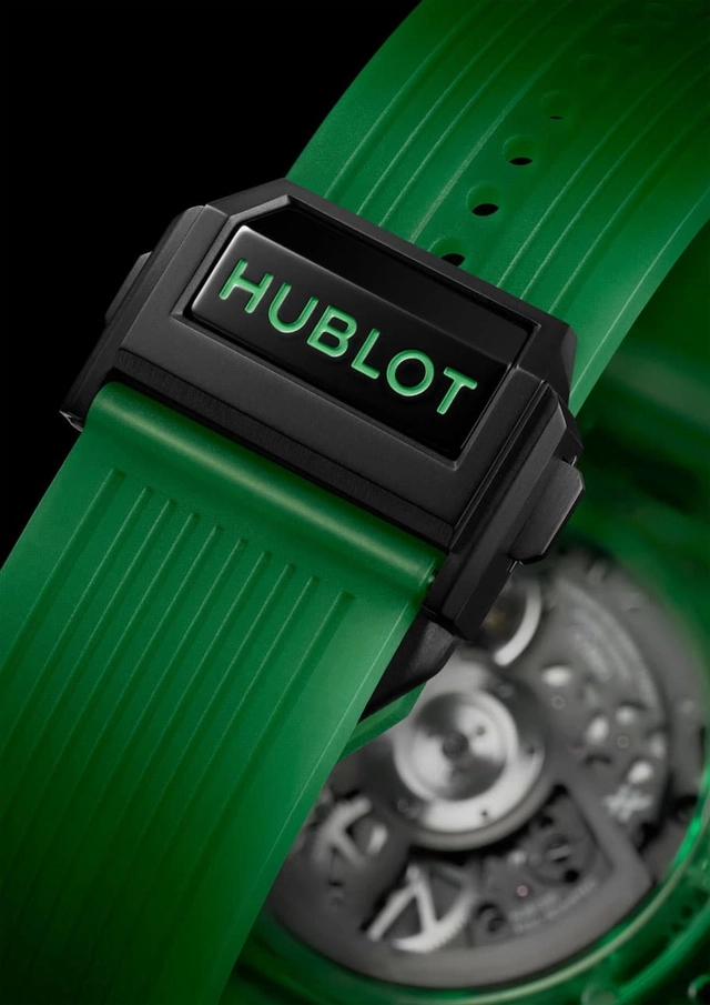 Hublot-Big-Bang-Unico-Green-Saxem-Schliesse.jpg