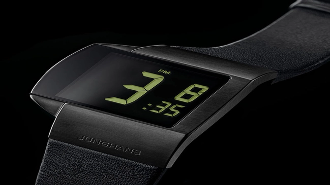 Junghans Mega Futura auf schwarzem Untergrund