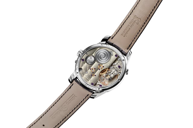 Moritz_Grossmann_GMT_Guilloche Caliber 100.8, seen through the sapphire case back