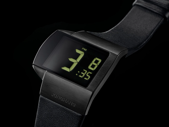 Junghans_Mega_Futura_26_4104.00_Mood