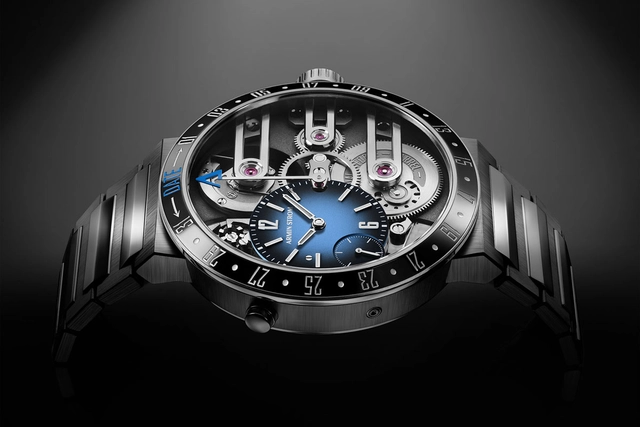 Armin Strom Orbit Ice Blue Seitenansicht Armin Strom Orbit Ice Blue Seitenansicht