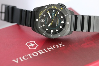 Victorinox Dive Pro in PVD-beschichtetem Titan