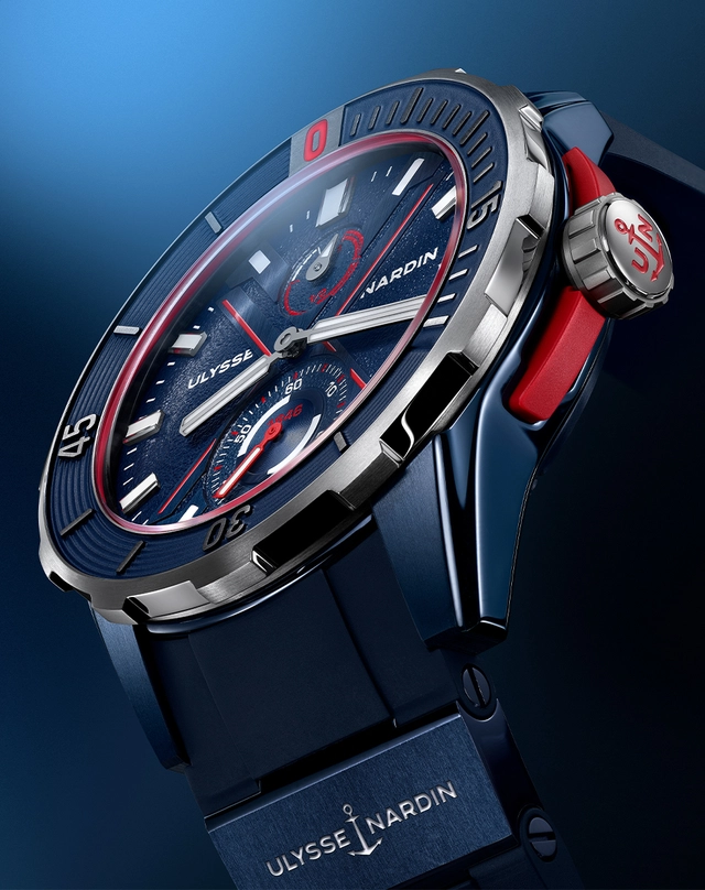 WatchTime-UlysseNardin-DiverHammerheadShark-Detail.jpg Ulysse Nardin – Diver Hammerhead Shark, Titan-Taucheruhr mit blauem Zifferblatt