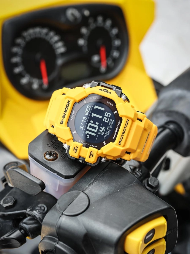 Die G-Shock GPR-H1000 schützt das Innenleben mit Bioresin-Gehäuse seitlichen Metallbügeln