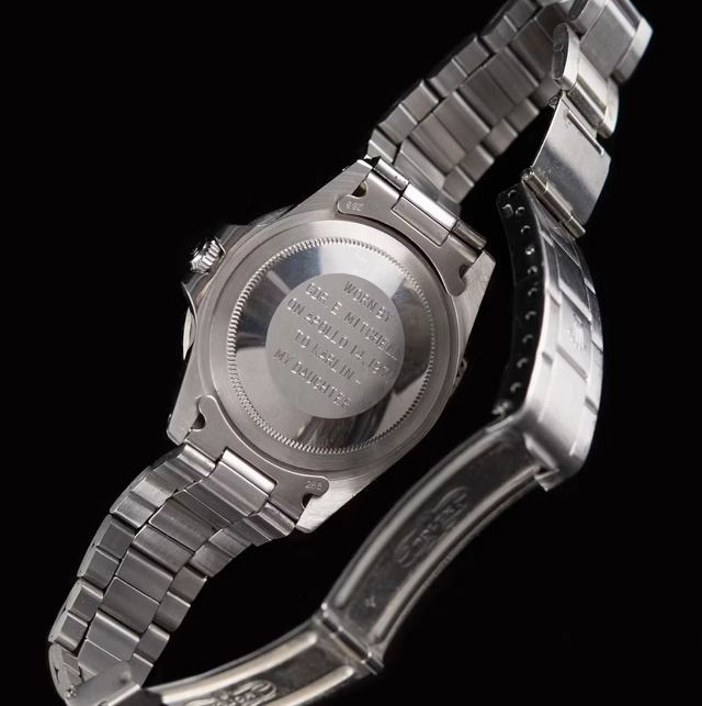 03_EdgarMitchellRolexGMT.jpg Gravur der Rolex GMT-Master „Pepsi“