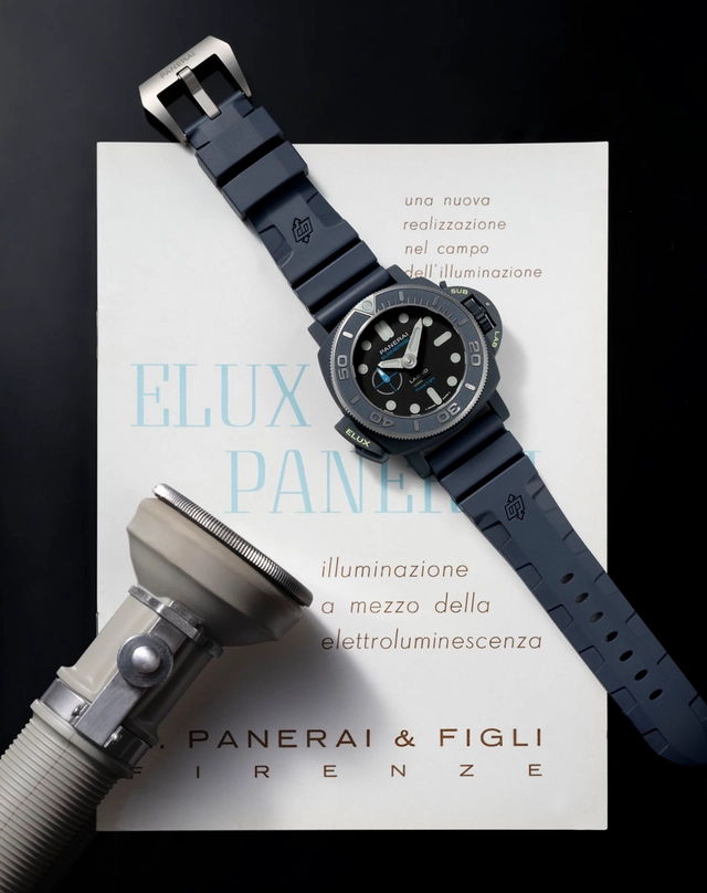 Panerai Submersible Elux LAB-ID mit Textblatt