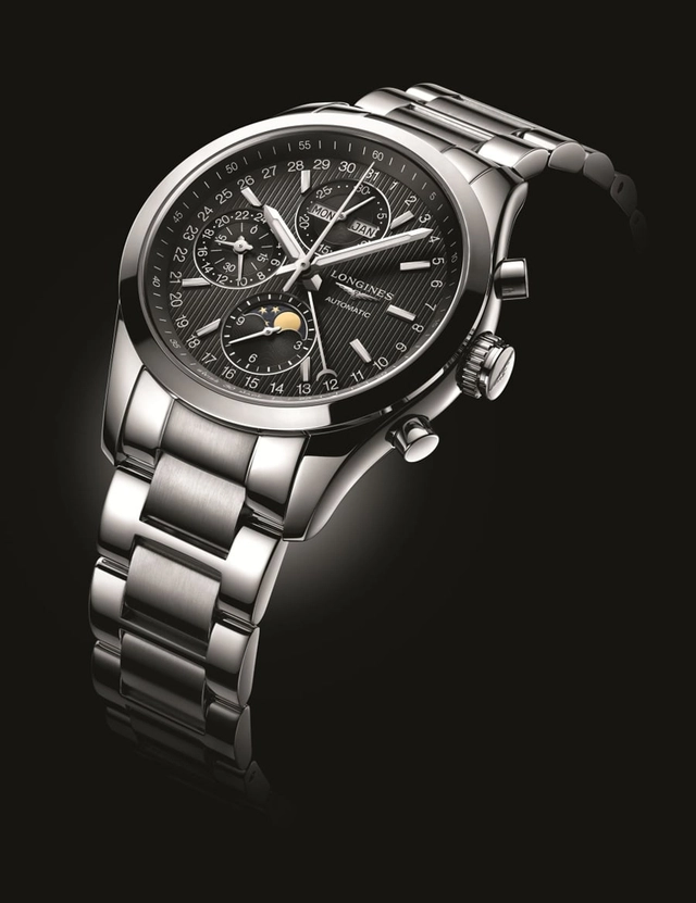 Longines: Conquest Classic Moonphase, Edelstahl