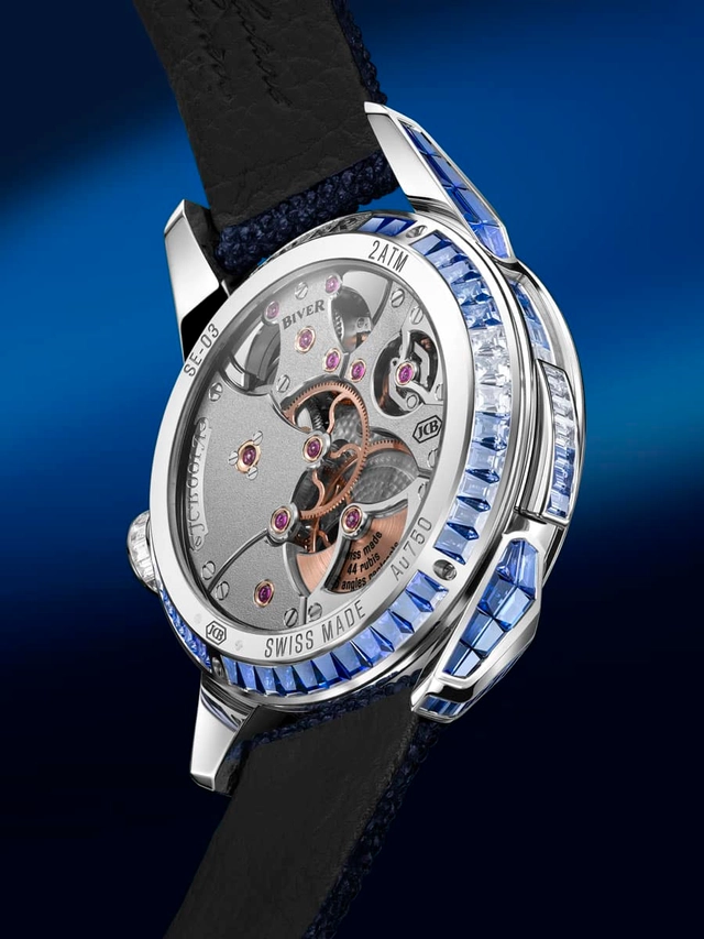 JC-Biver_Bucherer_Carillon-Tourbillon-Unikat-Boden.jpg