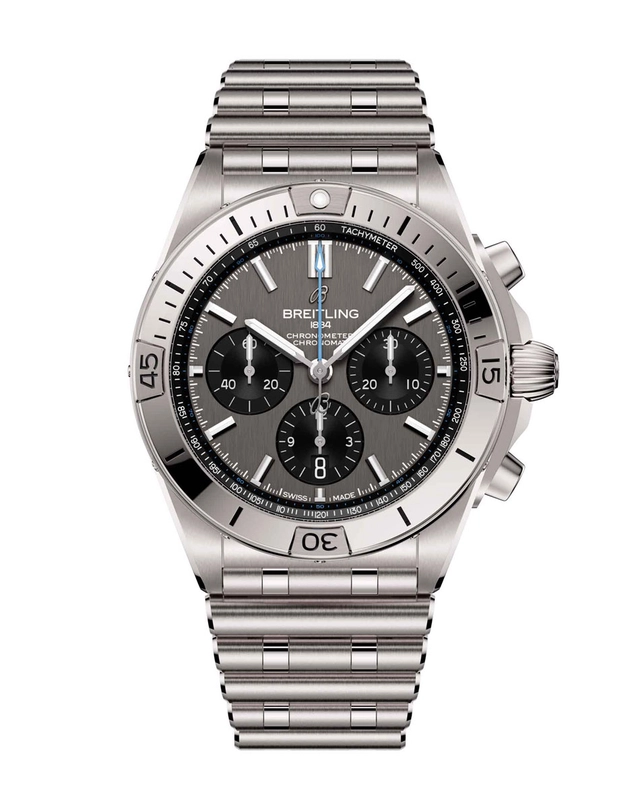 Breitling Chronomat B01 42 Titan Soldat