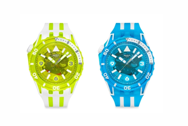 02_uhren swatch Scubaqua gelb blau.jpg Frontalansicht der Swatch Scubaqua in Gelb und Blau mit Armband