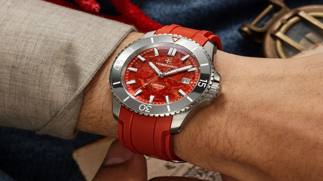 Venezianico Nereide Corallo am Handgelenk