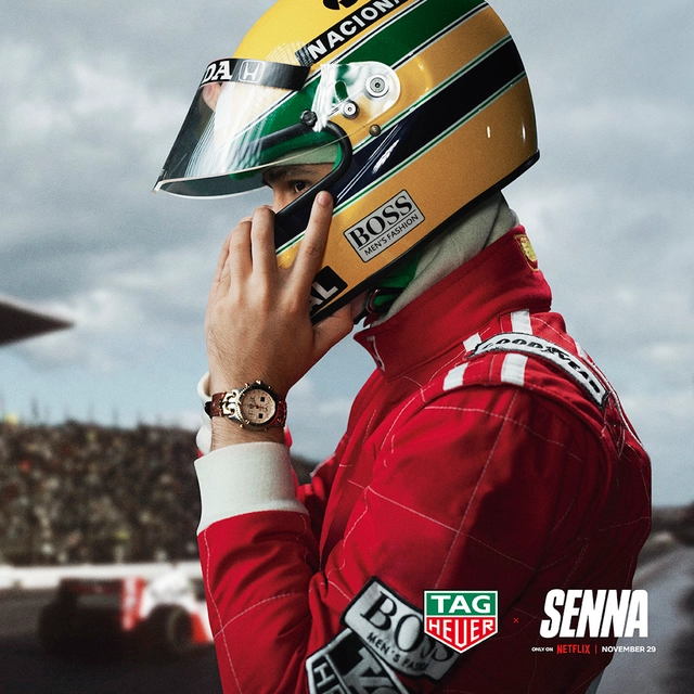 Der Schauspieler Gabriel Leone trägt die TAG Heuer Carrera Chronograph Tourbillon X Senna