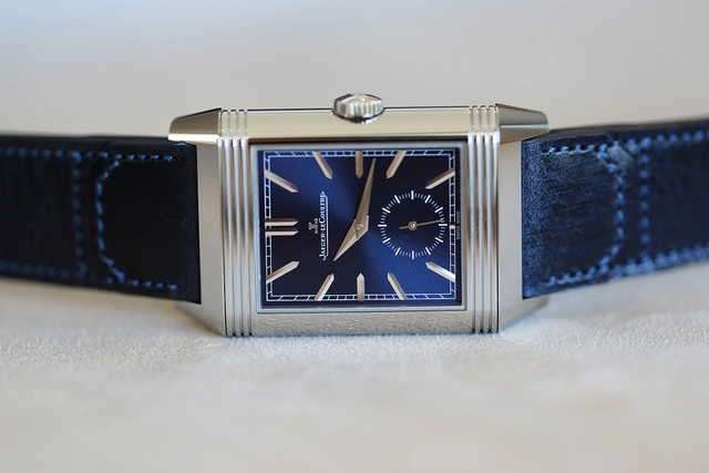 Jaeger-LeCoultre Reverso Tribute Duoface Small Seconds mit Zifferblatt in Blau