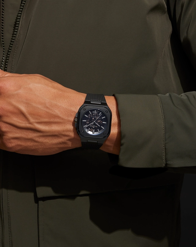 Bell & Ross – BR-05 Skeleton Phantom Ceramic, schwarze Keramikuhr mit Skelettierung Bell & Ross – BR-05 Skeleton Phantom Ceramic, schwarze Keramikuhr mit Automatikwerk