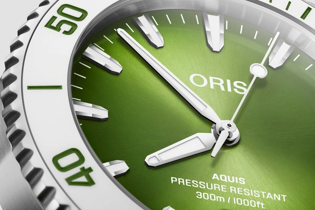 Oris: Aquis Date