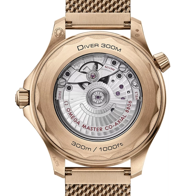 Omega_Seamaster_Diver_300M_Bronzegold_Werk