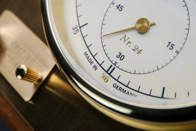 Muehle_Glashuette_Quarz-Marinechronometer_Edition_1994, Detail