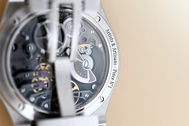03_CZAPEK - TIME FOR ART - LIFESTYLE 3.jpg SXH5-Kaliber der Czapek Antarctique „Artists & Artisans - Pièce N°1“