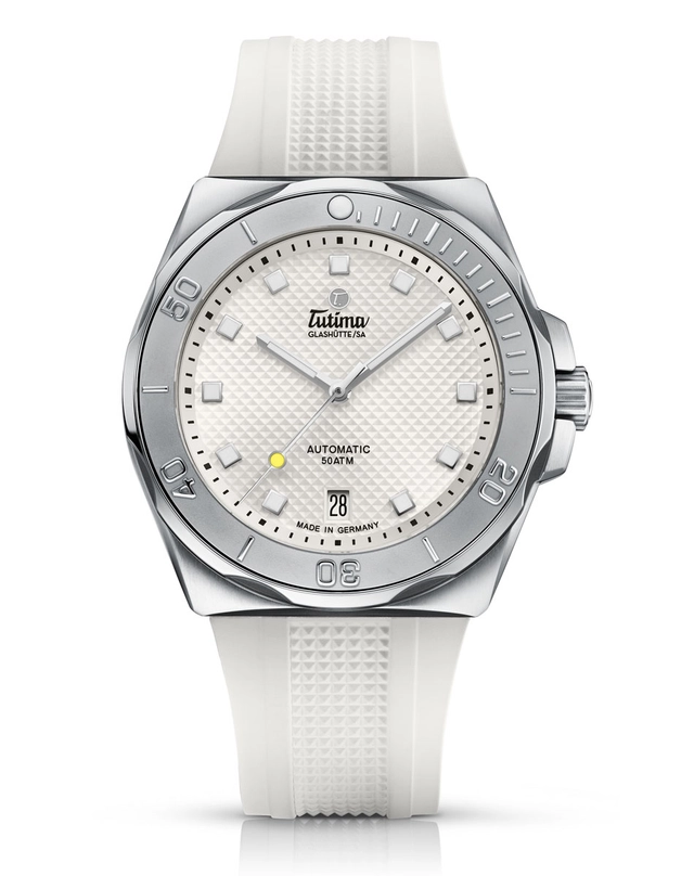 Tutima_M2-Seven-Seas-S-Tennis-Edition-Soldat.jpg Tutima_M2-Seven-Seas-S-Tennis-Edition-Soldat