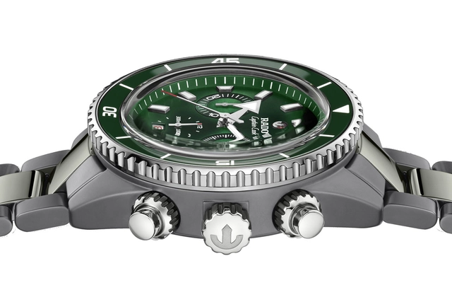 Rado-Captain-Cook-High-Tech-Ceramic-Chronograph-Plasma-Seite.jpg Rado-Captain-Cook-High-Tech-Ceramic-Chronograph-Plasma-Seite