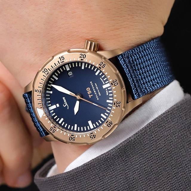 Sinn-T50-Goldbronze-Wristshot.jpg Sinn Spezialuhren T50 Goldbronze B am Handgelenk