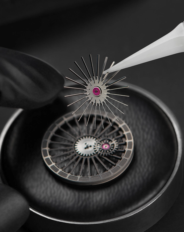 Urwerk – UR-10 SpaceMeter, ausgefallene Titanuhr mit Automatikwerk