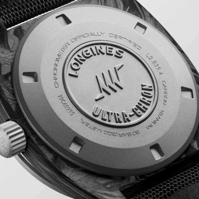 Longines_Ultra-Chron_Carbon