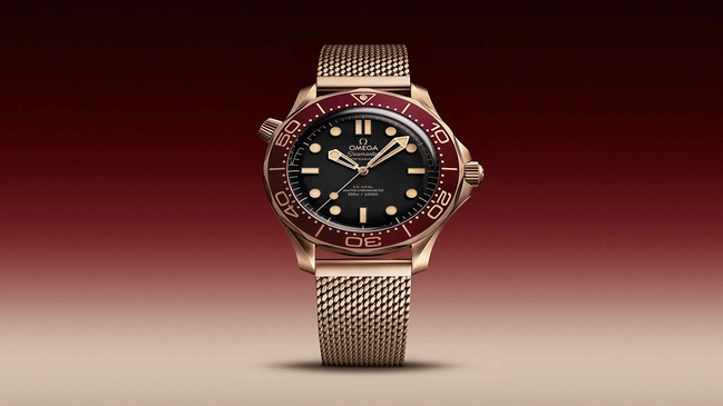 Omega Seamaster Diver 300M in Bronzegold und Burgunderrot