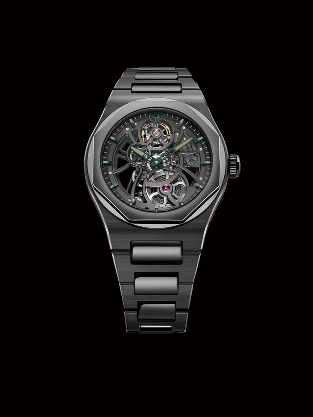 Girard-Perregaux Laureato Skeleton Aston Martin Edition, Uhr vor schwarzem Hintergrund